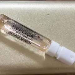 メゾンマルジェラ　レプリカ　ミニ香水　オンアデート