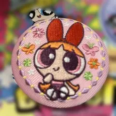 パワーパフガールズ　刺繍缶バッジ　ブロッサム①