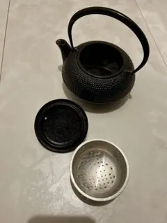 南部鉄器 盛栄堂 鉄瓶 急須 梅のつまみ　あられ模様 0.35Lのサムネイル