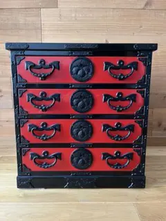 岩谷堂箪笥【菊地 裕一】作 赤黒呂塗 藤原塗 南部鉄金具 みちのく型 整理タンス 岩谷堂箪笥【菊地 裕一】作 赤黒呂塗 藤原塗 南部鉄金具