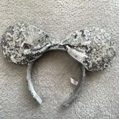 ディズニー　カチューシャ　ミニーちゃん　ラメ　シルバー