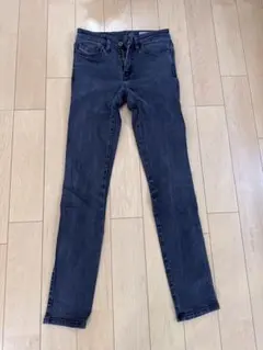 ディーゼルジョグジーンズ