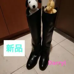 ロングブーツ　黒　23,5　新品　Darryl