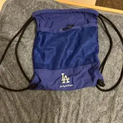 Perushu ×MLB 別注刺繍ロゴナップサック ドジャース