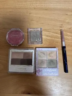 キャンメイク　アイシャドウなど
