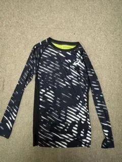 アシックス　スポーツ用長袖Tシャツ D1