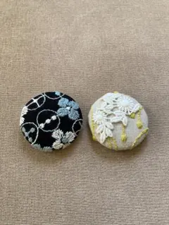 ハンドメイド刺繍ブローチセット（2個）音の絵