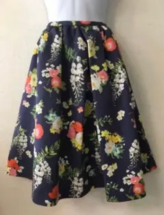 ☆ 未使用 ☆ Chesty チェスティ　花柄　スカート