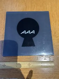 AAA パンフレット　鍵穴デザインのサムネイル