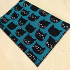 ハンドメイド　診察券も入る　お薬手帳ケース　アニマル柄　猫　黒ネコ　青緑