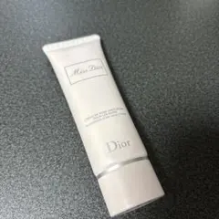 Item thumbnail for item 4ce3cc6b-6c91-4e42-8d92-3fcfbd18011c