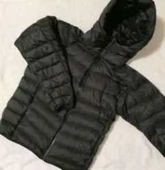 ユニクロ　ウルトラライトダウン　フード付き　ショートダウン　S　黒