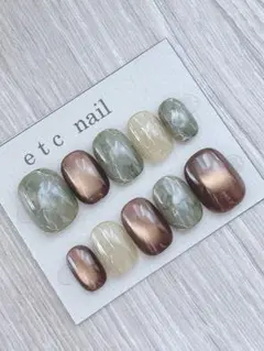 No.357ベリーショート　ネイルチップ　グリーンニュアンス　ブラウン　冬