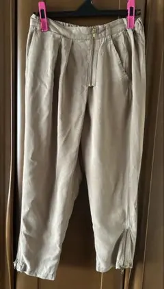 JEANASIS ベージュパンツ