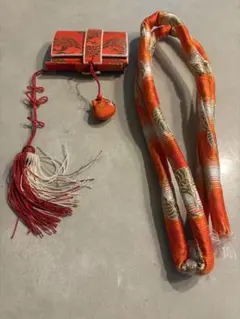 七五三　朱色×白　金糸鶴刺繍　帯締め筥迫セット