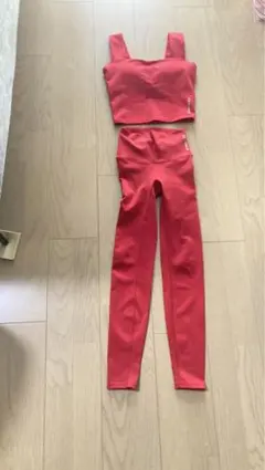 XEXYMIX レッド　セットアップ　ヨガウェア