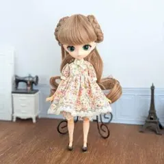 Item thumbnail for item 73f19a49-7011-43bd-a387-efc0389466a7