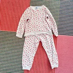 petit bateau 小花柄パジャマ