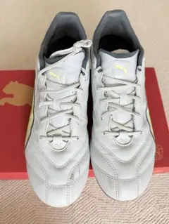 PUMA KING サッカースパイク ホワイト - メルカリ