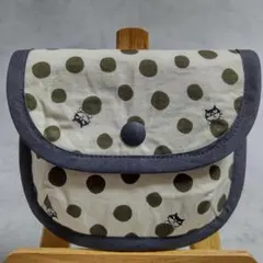 ＜濃茶＞ハンドメイド　猫　ドット　ポケット付小物ポーチ　【５９９】