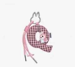 popmart ラブブ pin for loveアルファベットペンダント Q
