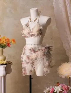 ビキニ SHEIN 花柄 シーイン　水着のサムネイル