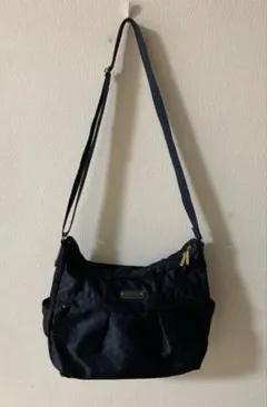 プライベートレーベル　ショルダーバッグ　ドット柄　ネイビー