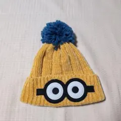 ミニオン　ニット帽（黄色・青ポンポン）