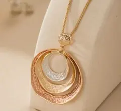 シンプル　円形幾何学模様　ペンダント　ネックレス　ファッションアクセサリー