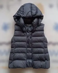 UNIQLO ユニクロ フード付きダウンベスト