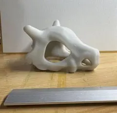 ポケモン カラカラ 頭蓋骨 フィギュア