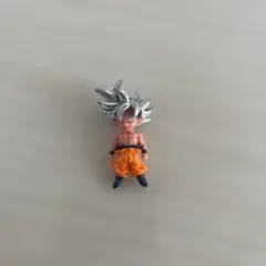 ドラゴンボール超　孫悟空 銀髪　ミニフィギュア オレンジ道着　身勝手の極意