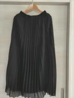 GU ブラック プリーツスカート