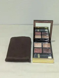 TOM FORD アイカラー クォード 4色アイシャドウパレット トム フォードのサムネイル
