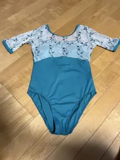 stina 花柄 Vネック レオタード 水色 stina 花柄 レオタード 青・ピンク Vネック 140 - メルカリ