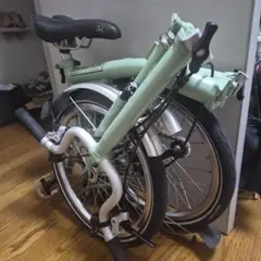 Brompton M6R オレンジ 6速 リアキャリア付き　2015年式 Brompton M6R オレンジ 6速 リアキャリア付き 2015年式 - メルカリ