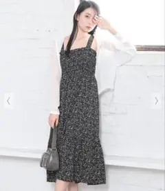 Honeys シャーリングワンピース 花柄