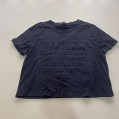 エンボスロゴ クロップドTシャツ ブラック