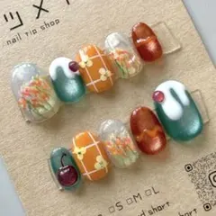 お花とクリームソーダ［ネイルチップ］さくらんぼ　フラワー　うねうね　レトロ