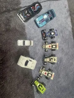 ミニカー 8台セット 多様なデザイン