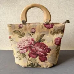 シンクビー　ウッドハンドのハンドバッグ