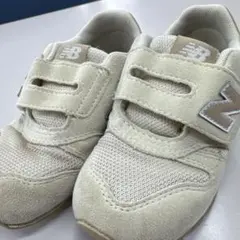 New Balance 373 アイボリー ベルクロスニーカー