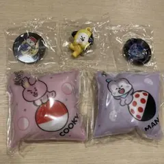 BT21くら寿司 クッションチャ－厶、ステッカー、フィギアキ－ホルダー