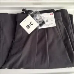 【新品】ユニクロC UNIQLO：C 感動タックワイドパンツ ダークグレー L