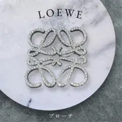 ブローチ 幾何学 ロゴ　韓国 シルバー　ラメ入 コサージュ 入学式 結婚式