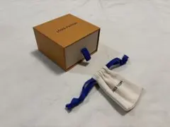 LOUIS VUITTON の空箱と布袋 9センチ× 9センチ× 5センチ