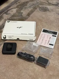 【極美品】FUJISOFT モバイルルーター FS040W 付属品完備