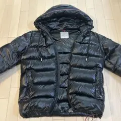 MONCLER フード付き ブラックダウンジャケット