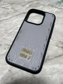 MiuMiu マテラッセレザー iPhone15pro ケースのサムネイル