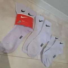 NIKE ソックス 3足セット ホワイトのサムネイル
